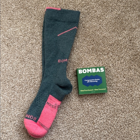 Bombas Performance Compression Knee High Socks - Picture 2 of 4